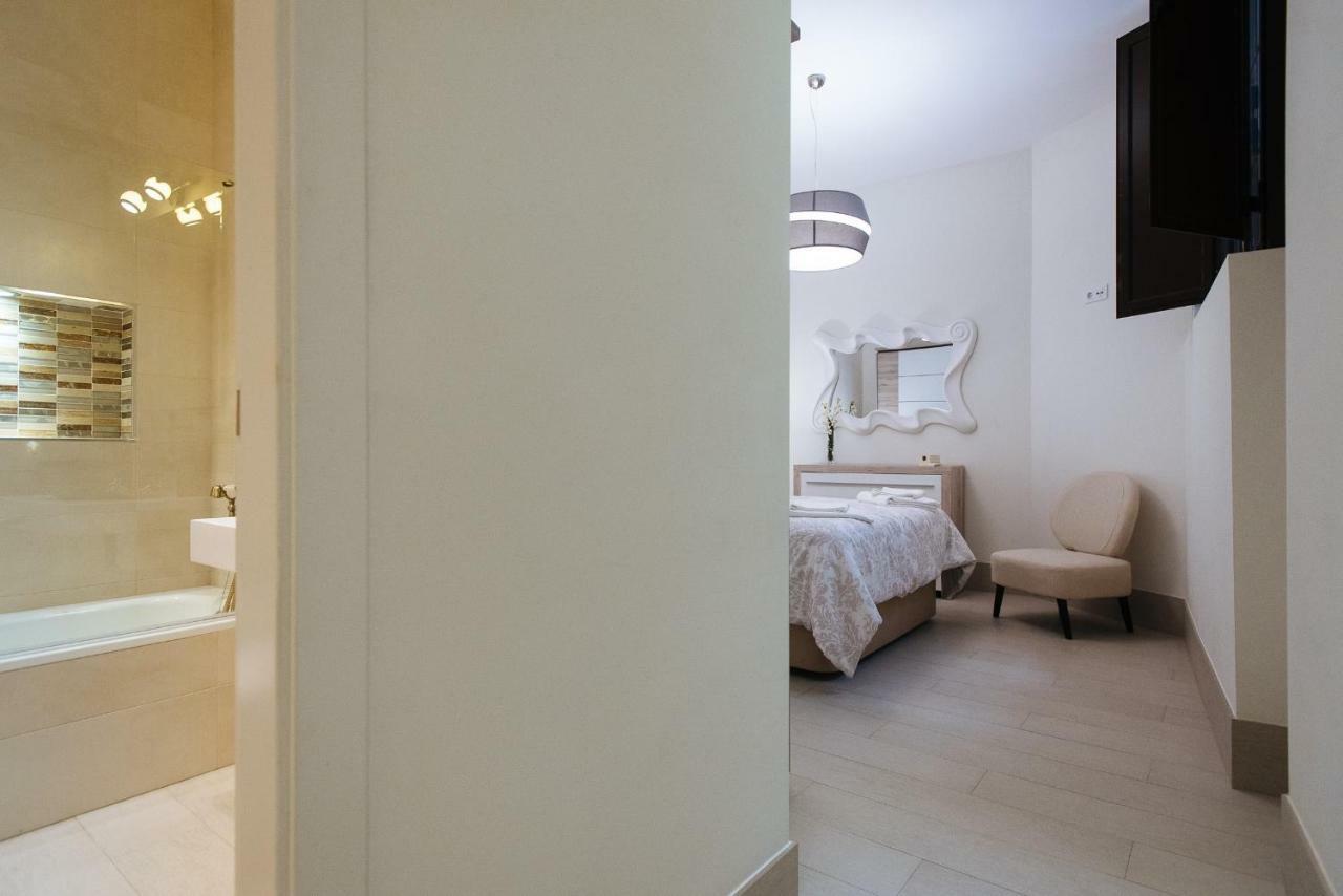 סביליה Luxury Apartment Penuelas Free Parking מראה חיצוני תמונה