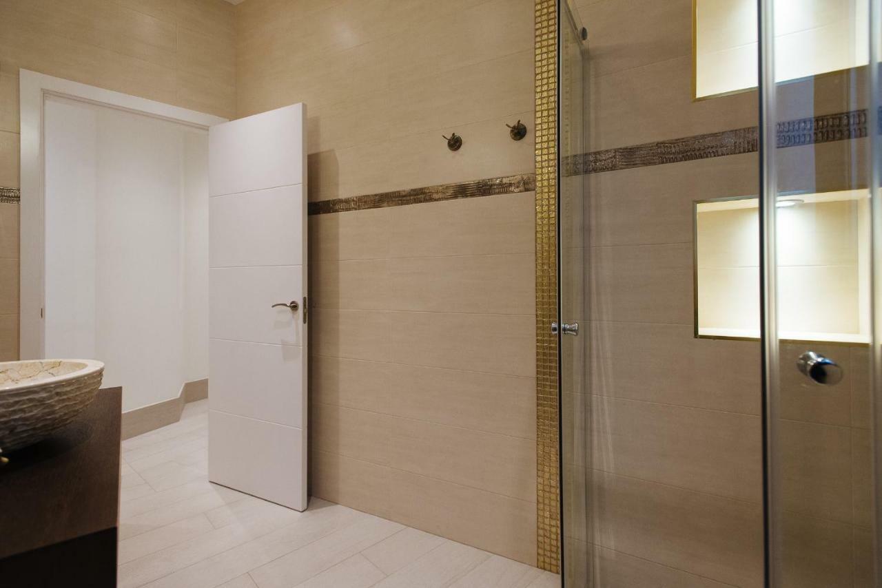 סביליה Luxury Apartment Penuelas Free Parking מראה חיצוני תמונה
